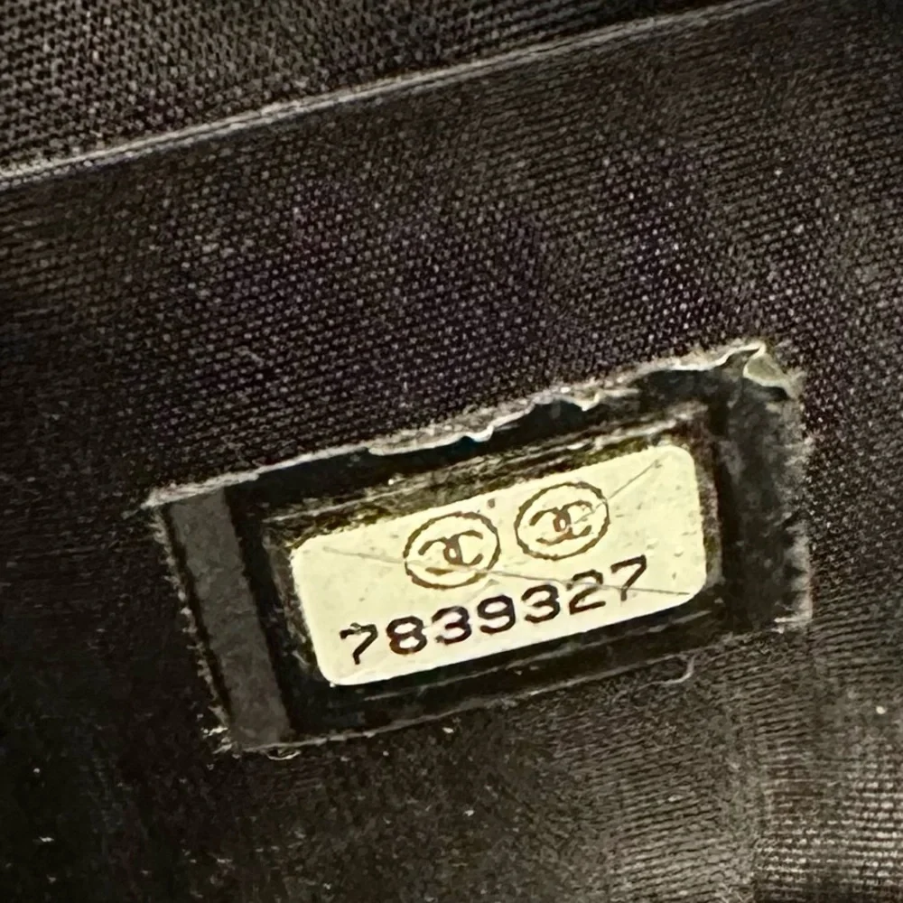 CHANEL Long Zip Wallet Caviar - Picture 8 of 10